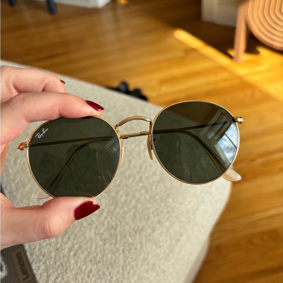 Ray-Ban Gold Frame Sunglasses with Black Lenses - Picture 2 of 4